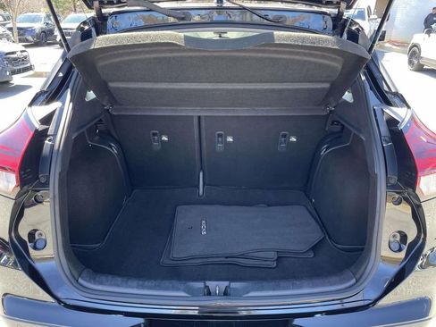 Used 2022 Nissan Kicks SR w/ Premium Package image 11