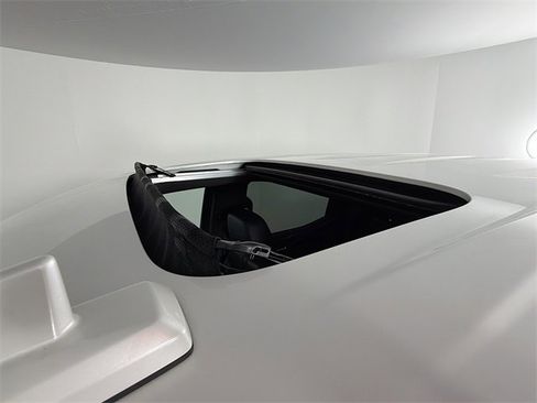 Used 2021 Chevrolet Silverado 1500 High Country w/ Technology Package image 21