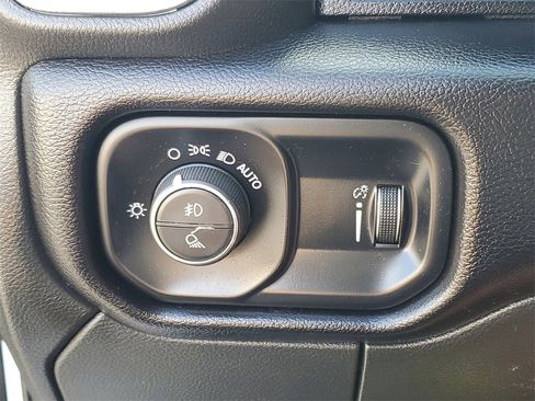 Used 2024 RAM 2500 Big Horn image 21