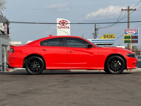 Used 2022 Dodge Charger GT image 4