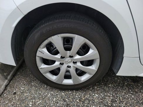 Used 2025 Toyota Corolla LE image 10