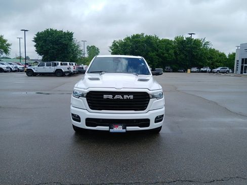 Used 2025 RAM 1500 Laramie w/ Sport Appearance Package AWD/4WD image 3
