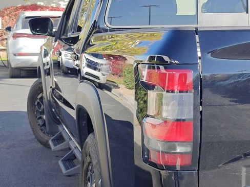 Used 2022 Nissan Frontier PRO-4X w/ Pro-4X Premium Package image 36