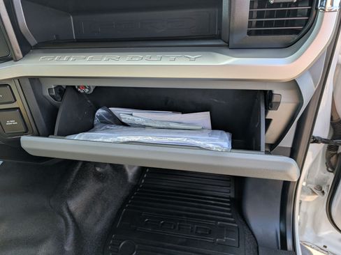 Used 2024 Ford F550 4x4 Regular Cab Super Duty image 26
