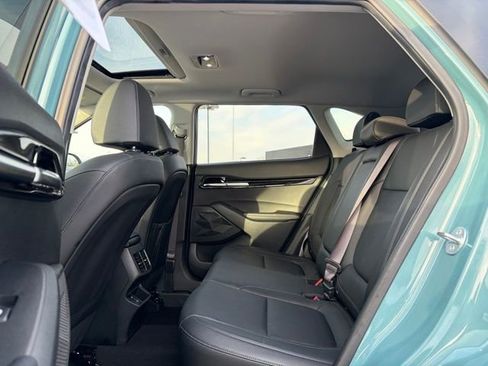 Used 2024 Kia Seltos EX image 28