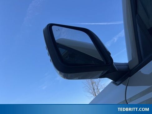 Used 2025 Ford Bronco Outer Banks image 44