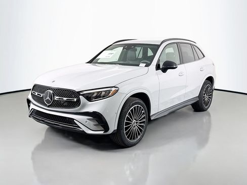 New 2026 Mercedes-Benz GLC 300 4MATIC image 3