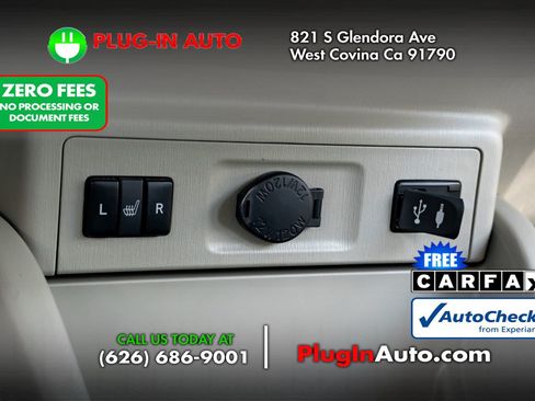 Used 2015 Toyota Prius V Four FWD image 20