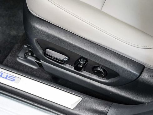 Certified 2025 Lexus UX 300h FWD w/ Accessory Package (Z2) image 23