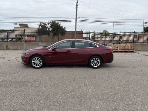 Used 2016 Chevrolet Malibu LT w/ Driver Confidence Package FWD image 5