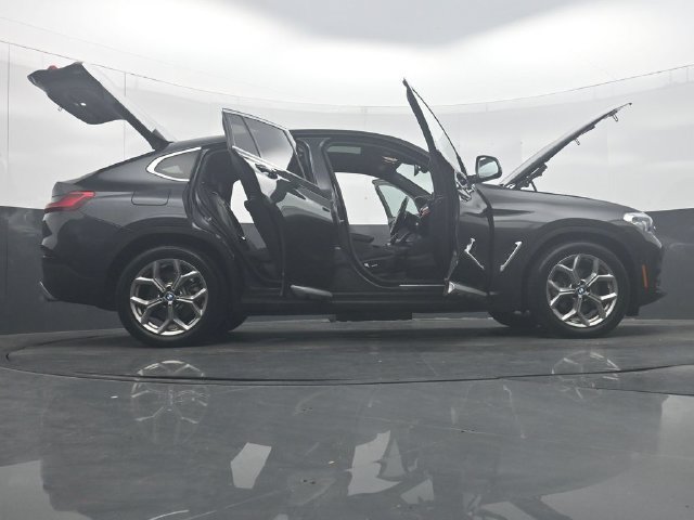 Used 2021 BMW X4 xDrive30i AWD/4WD image 58