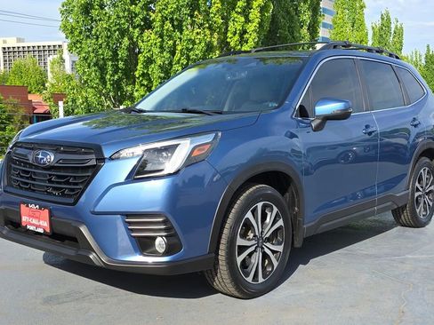 Used 2023 Subaru Forester Limited AWD/4WD image 7