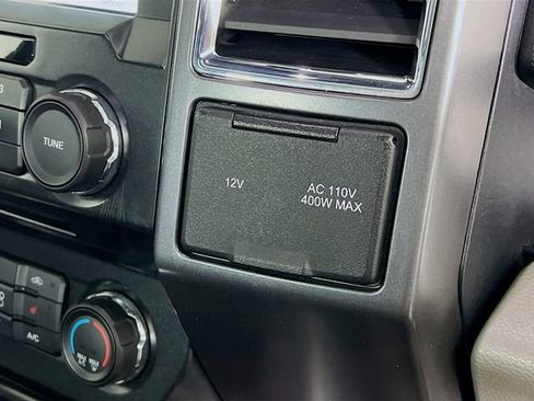 Used 2016 Ford F150 XLT w/ Equipment Group 302A Luxury AWD/4WD image 38