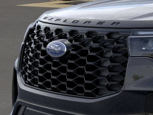New 2026 Ford Explorer ST-Line AWD/4WD image 17