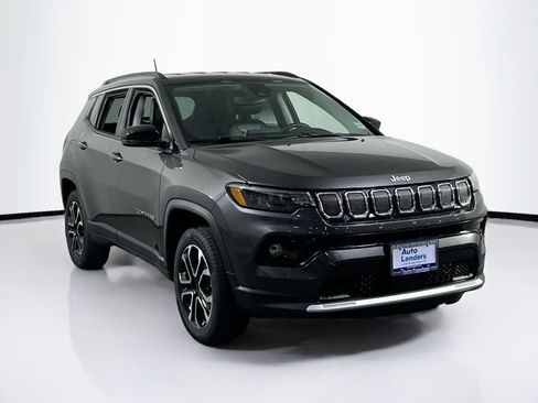 Used 2022 Jeep Compass Limited AWD/4WD image 3