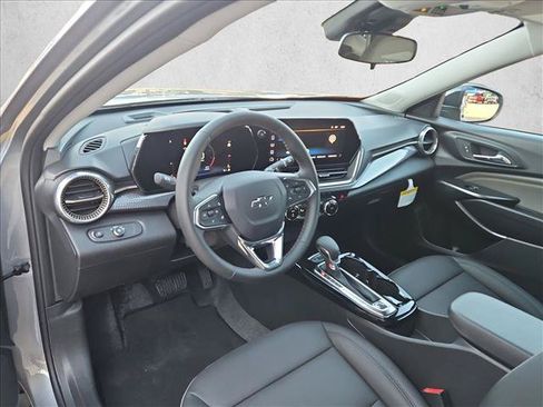 New 2026 Chevrolet Trax ACTIV w/ Driver Confidence Package FWD image 3