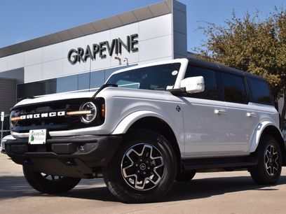 Certified 2025 Ford Bronco Outer Banks