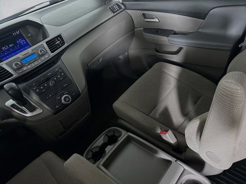 Used 2012 Honda Odyssey EX image 25