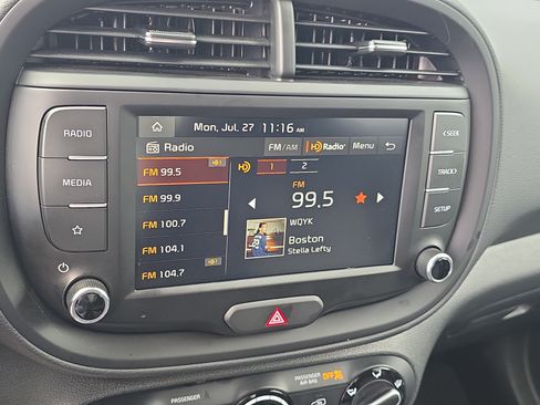 Used 2025 Kia Soul LX FWD image 22