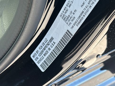 New 2026 RAM 1500 4x4 Crew Cab image 27