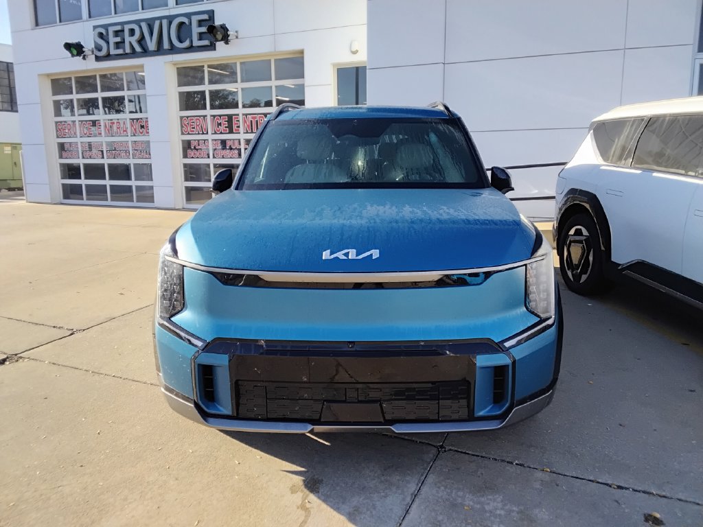 Used 2024 Kia EV9 GT-Line AWD/4WD image 7