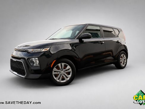 Used 2020 Kia Soul LX FWD image 2