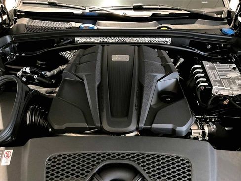 New 2026 Porsche Macan S image 20