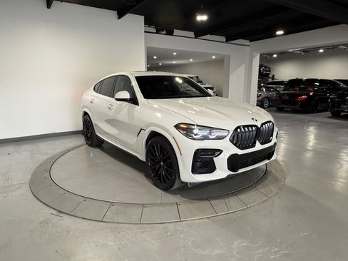 Used 2023 BMW X6 xDrive40i w/ M Sport Package AWD/4WD image 9
