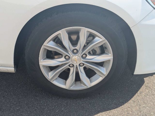 Used 2025 Chevrolet Malibu LT FWD image 11