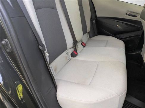 Used 2022 Toyota Corolla L FWD image 18