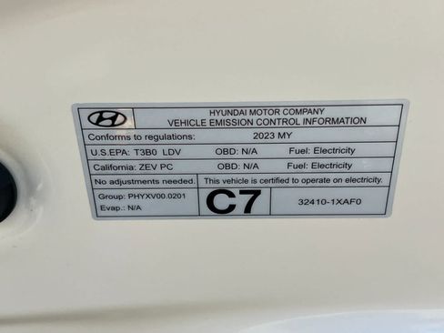 Used 2023 Hyundai Ioniq 6 SEL RWD image 30