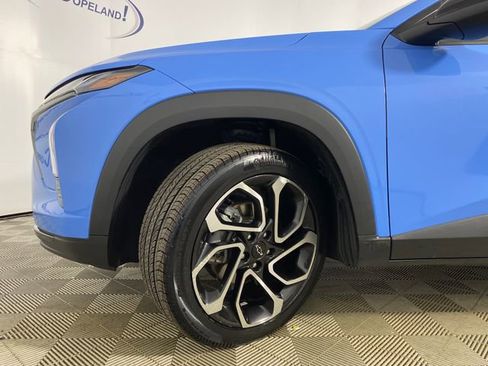 Certified 2024 Chevrolet Trax RS w/ Sunroof Package image 30