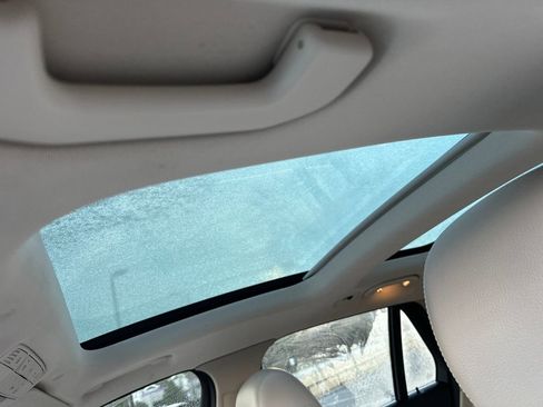 Used 2022 Mercedes-Benz GLC 300 image 24