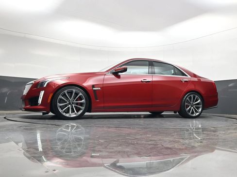 Used 2016 Cadillac CTS V w/ Luxury Package RWD image 48