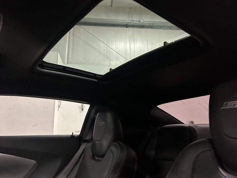 Used 2010 Chevrolet Camaro SS w/ RS Package RWD image 22
