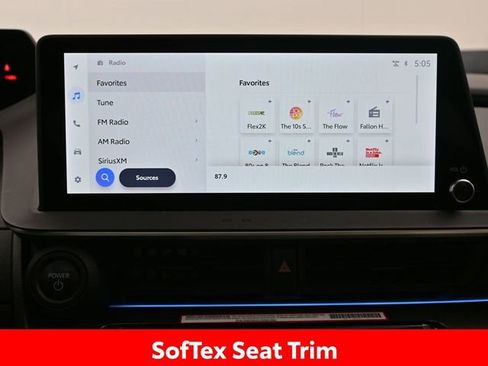 Certified 2024 Toyota Prius XLE image 14