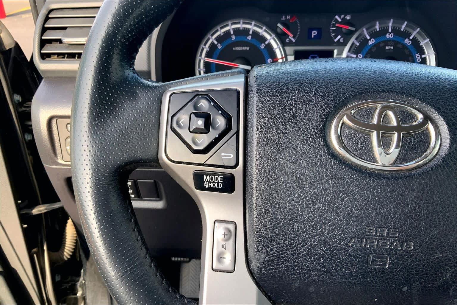 Used 2016 Toyota 4Runner SR5 Premium AWD/4WD image 24