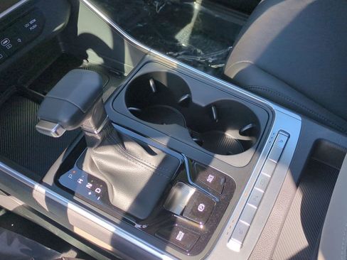 New 2026 Kia Carnival EX image 18