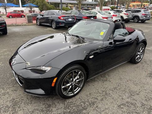 Used 2018 MAZDA MX-5 Miata Grand Touring image 9