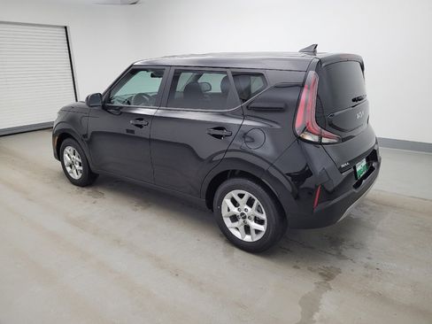 Used 2025 Kia Soul LX w/ LX Technology Package image 3
