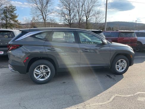 New 2026 Hyundai Tucson SE image 3