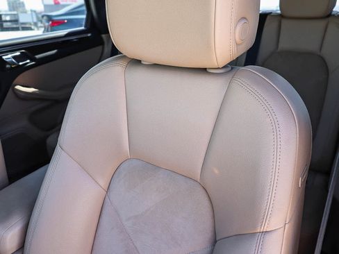 Used 2021 Porsche Macan image 23