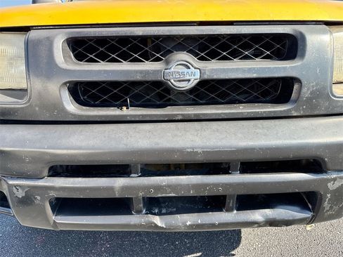 Used 2000 Nissan Xterra XE image 29