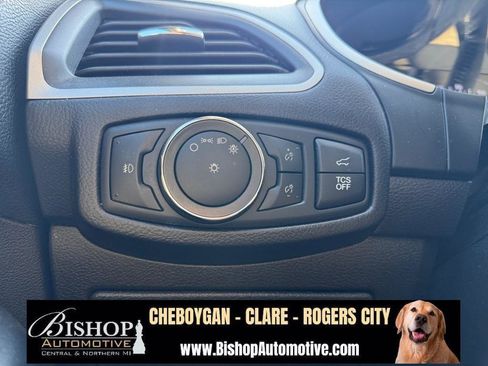 Used 2021 Ford Edge SEL w/ Convenience Package image 28
