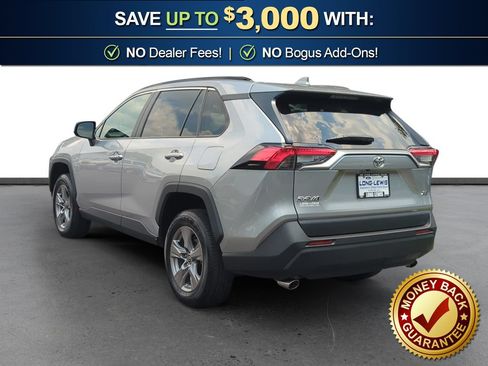 Used 2023 Toyota RAV4 XLE w/ Convenience Package FWD image 4