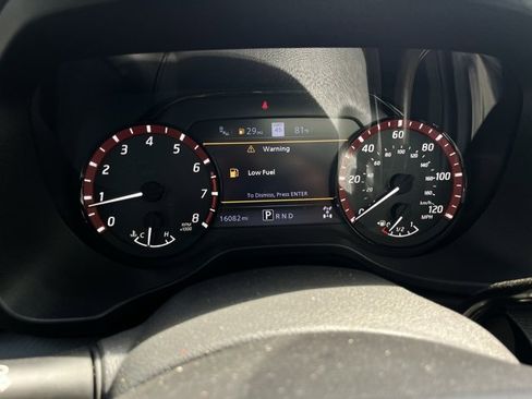 Used 2023 Nissan Titan PRO-4X w/ Pro-4x Convenience Package image 11