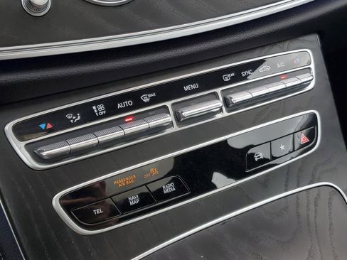 Used 2022 Mercedes-Benz E 350 Sedan image 31