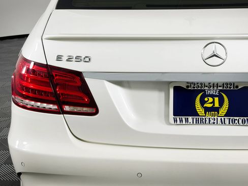 Used 2014 Mercedes-Benz E 250 BlueTEC 4MATIC Sedan image 10