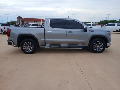 Used 2026 GMC Sierra 1500 SLT w/ SLT Premium Package AWD/4WD image 11