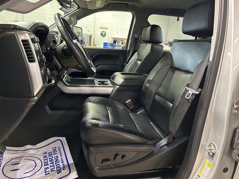 Used 2019 Chevrolet Silverado 2500 LTZ w/ LTZ Plus Package AWD/4WD image 17